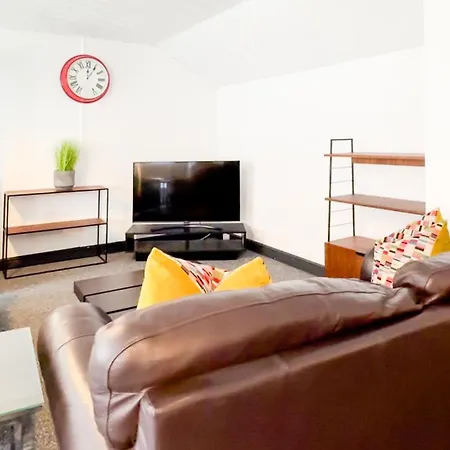 Apartman Long Term Booking Discount - Spacious Flat - Relocating Families - Business *